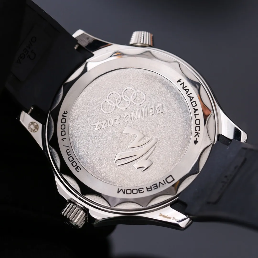 Omega (excellent quality and exquisite work) is the most simple and chic - the most attractive watch [Type]: Exquisite men's watch (more excellent) Best design - [Strap]: Imported rubber/316L stainless steel strap (more comfortable and durable) 👍👍 [Movement]: Japanese mechanical movement (stable) imported Citizen [Material]: Sapphire double crystal mirror (more wear-resistant) True man's wise style, strong three-dimensional sense, special design, return with great reputation Size: 43mm in diameter, 12mm thick, smart launch! Welcome to reprint! 🔺🔺🔺 [Exclusive product • Superb quality] 🔺🔺🔺 🔺🔺🔺 [More products • Stay tuned] 🔺🔺🔺