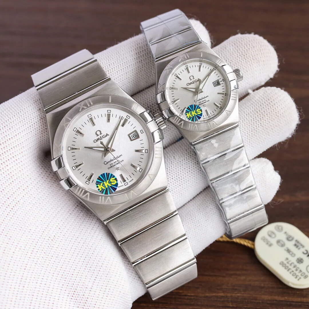 【Top replica】💰2360 each! Omega Constellation KKS brand new product launched. Three codes in one, exclusive quality, exclusive packaging. A new upgraded version will arrive in 2022. Corrected quality. Exclusively customized 8500 movement. Special design. Classic style in real photos. Eternal. Omega couple watch, double eagle constellation series, the male model is equipped with imported 8215 movement machinery (zero repair), the female model is equipped with imported Seiko NH05 movement machinery (zero repair)...Swiss quality 100% super waterproof luminous sapphire glass back design, size male 38mmx10.5, female 27mmx10.5, three-level waterproof, you can swim with confidence 🏊 The outside and the inside are the same. Unique! Create market-friendly prices! Welcome to forward and order! Please certify the exclusive KKS details. The KKS exclusive quality code is 80456374. Welcome to compare the quality.