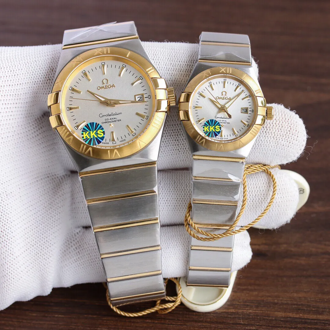 【Top replica】💰2360 each! Omega Constellation KKS brand new product launched. Three codes in one, exclusive quality, exclusive packaging. A new upgraded version will arrive in 2022. Corrected quality. Exclusively customized 8500 movement. Special design. Classic style in real photos. Eternal. Omega couple watch, double eagle constellation series, the male model is equipped with imported 8215 movement machinery (zero repair), the female model is equipped with imported Seiko NH05 movement machinery (zero repair)...Swiss quality 100% super waterproof luminous sapphire glass back design, size male 38mmx10.5, female 27mmx10.5, three-level waterproof, you can swim with confidence 🏊 The outside and the inside are the same. Unique! Create market-friendly prices! Welcome to forward and order! Please certify the exclusive KKS details. The KKS exclusive quality code is 80456374. Welcome to compare the quality.