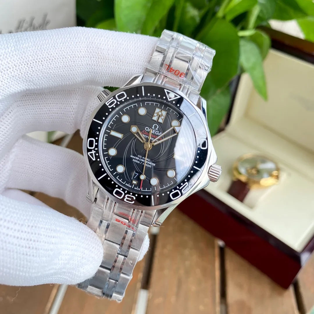 【Foreign trade import】💰1160! OMEGA-OMEGA🏅🏅 Type: Men's watch🎉🎉 Case: Top version 316 stainless steel L Strap: 316L stainless steel strap Movement: 8215 Citizen mechanical movement ⚙️ Mirror: High-end double-push Sapphire mirror glass Size: 40mm in diameter, 11mm thick ⭐"Original single molded pin buckle, ice blue luminous, steel belt buckle can be fine-tuned Calendar disk color official website synchronization ”⭐ 🍷Exquisite inheritance of real effects, quality guaranteed! ‼ ️The elegant style instantly enhances the charm of men and is a symbol of taste and noble life!