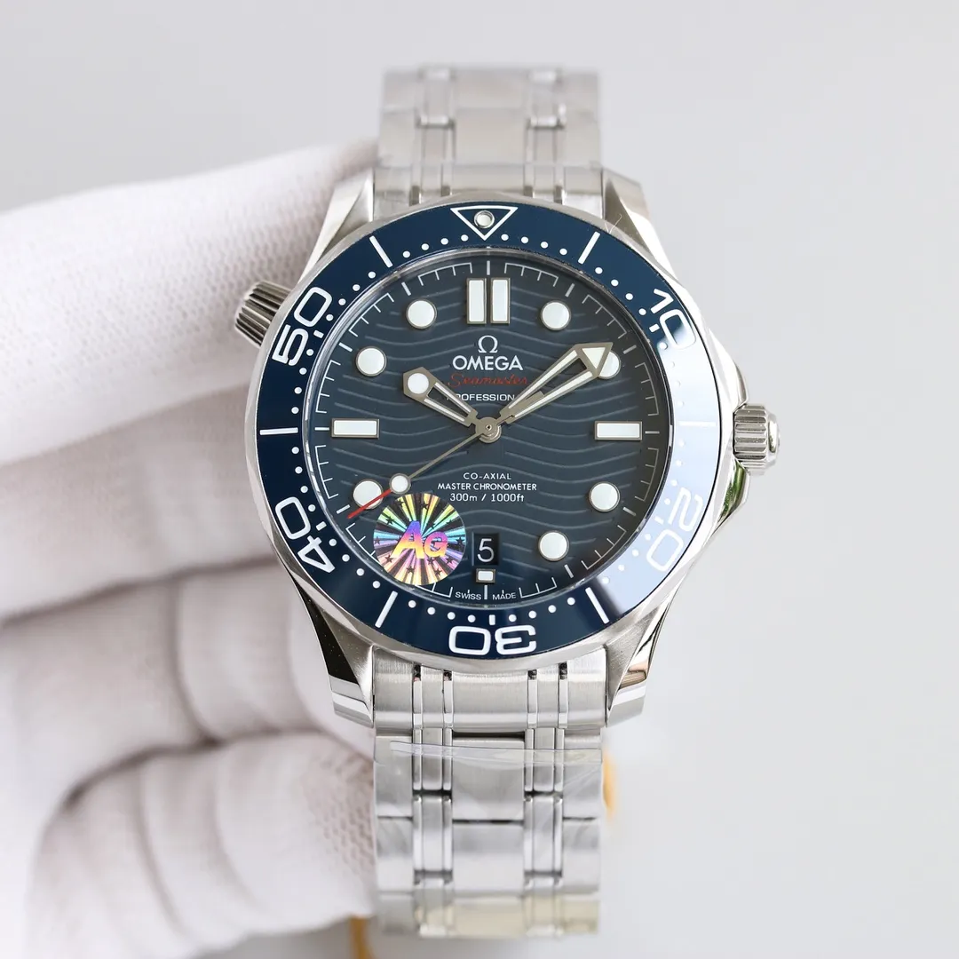【Top replica】💰4500! 💎 AG’s highest version! The latest upgraded version of OMEGA SEAMASTER Planet Ocean 300m 300m Coaxial Master Chronometer 42mm 42mm Diving Watch 210.30.42.20.01.001 Stainless steel brushed case is partially polished. The bezel is made of black ceramic and is decorated with a white enamel diving scale. The scale of the word circle is not easy to wear and fade. The ratchet countdown bezel rotates counterclockwise in one direction. Dome-shaped sapphire mirror coated with anti-glare film Polished black ceramic dial, laser engraved ripple pattern, with a calendar window at 6 o'clock, the hollow hands and embossed hour scales are rhodium-plated and covered with Super-LumiNova luminous coating, blue and green two-color luminous, green luminous minute hand display with green luminous dot on the bezel for diving oxygen countdown, multiple waterproof screw-in crown, can be worn for real sea diving, conical shaped helium exhaust valve, corrugated edge design is transparent The beautiful movement of the movement is clearly visible on the back of the watch, replica of the 8800 movement, ⚠️ detailed double T shock absorber, brushed steel strap, the strap is disassembled with screws on both sides like the original, independent fixed rod design strap in the middle, double folding snap buckle, with push-button fine-tuning extension, can be opened and extended to wear on the surface of the diving suit when diving, comes with NATO gray and black nylon strap, which can be easily replaced to switch different wearing styles, watch diameter 42mm Real shots of shipment