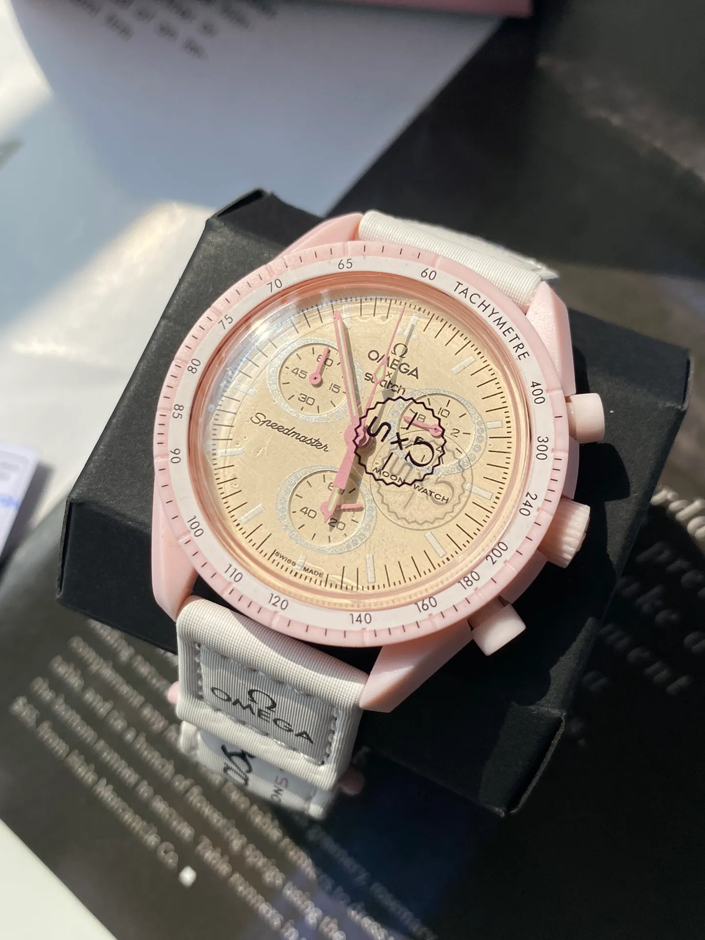 [Original order quality] 💰700! 【Purchasing quality】💰960! It’s hard to find a watch in the world❗️❗️❗️Omega x Swatch co-branded watch is here! ! !  A total of 11 models 🔵 respectively represent the sun, Mercury, Venus, Earth, Mars, Jupiter, Saturn, Uranus, Neptune, Moon, and Pluto in the solar system. Internally equipped is Swatch’s quartz chronograph movement. Interestingly, the battery cover of each watch is printed with a photo of the planet represented by the watch. The photo is said to be provided by NASA.