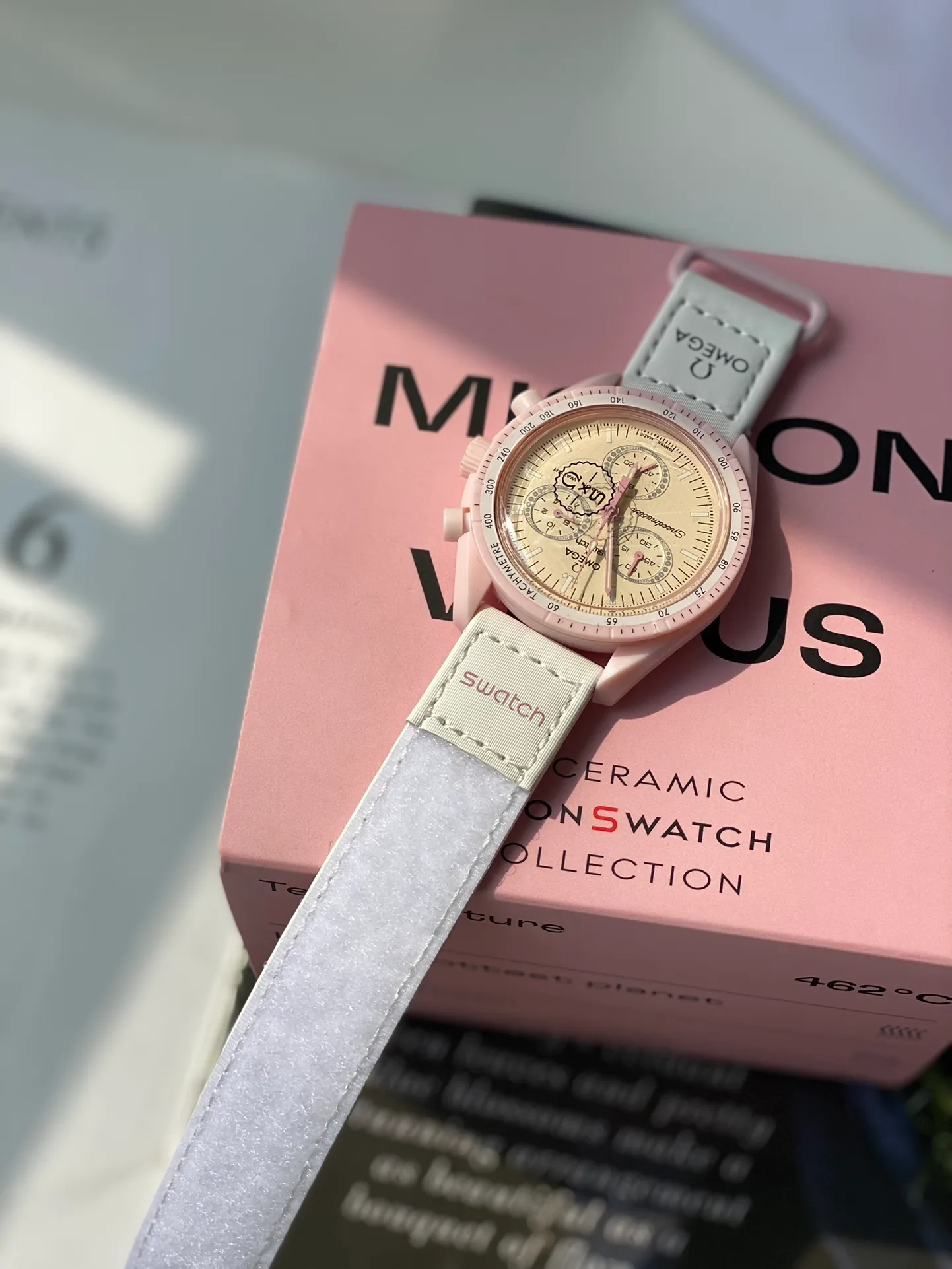 [Original order quality] 💰700! 【Purchasing quality】💰960! It’s hard to find a watch in the world❗️❗️❗️Omega x Swatch co-branded watch is here! ! !  A total of 11 models 🔵 respectively represent the sun, Mercury, Venus, Earth, Mars, Jupiter, Saturn, Uranus, Neptune, Moon, and Pluto in the solar system. Internally equipped is Swatch’s quartz chronograph movement. Interestingly, the battery cover of each watch is printed with a photo of the planet represented by the watch. The photo is said to be provided by NASA.