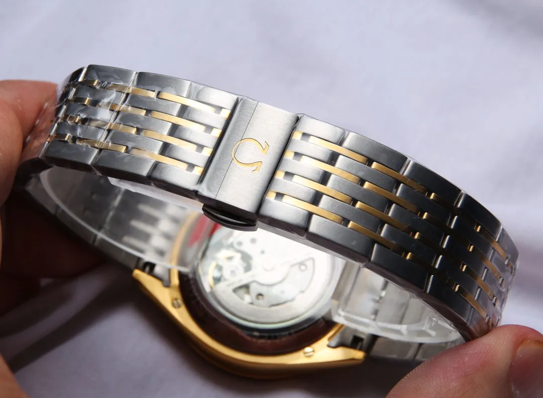 Omega - OMEGA's latest recommendation, equipped with a customized version of the original imported 82s7 movement (0 repairs and 0 after-sales), 9-digit 24-hour display, 5-digit small seconds design, 7-digit hollow window, the movement of the movement can be seen at a glance. It can store power for over 48 hours and is waterproof to a depth of 50 meters. [Case]: 316 fine steel (high-quality workmanship), top CNC cutting technology strives for perfect shell shape [Watch strap]: Italian imported cowhide strap/stainless steel bracelet [Movement]: imported 82s7 fully automatic mechanical movement (stable running time) [Glass]: advanced reinforced coated mirror [Size]: diameter 40mm, thickness 12mm (focus on original new machines) Focus is an attitude, produced by JH!