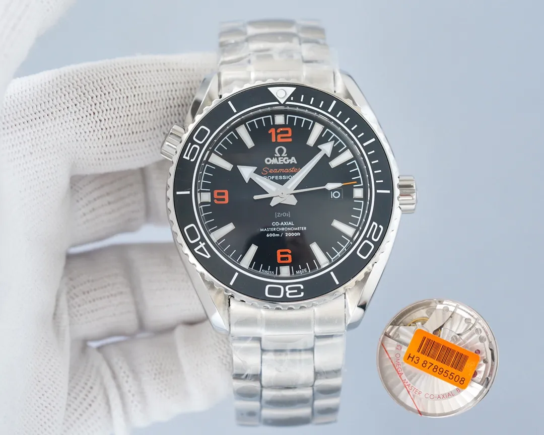 Taiwan factory 💰1720! Top replica 💰2700! Omega Planet Ocean 600 meters, the entire series of watches once again reaches the top! Five codes in one, warranty card, diamond card, observatory certification card, hang tag, etc. Exclusive number 87895505, exclusive quality, exclusive packaging. In 2021, the official website strongly recommends the exclusive quality of the Seamaster series 600-meter diving watch. [Model] 215.32.44.21.01.001 [Movement] Equipped with 8900/8906 automatic mechanical movement, original see-through design, corrected movement, accurate running time, strong practicality, 100% waterproof [Glass] With arched wear-resistant glass, diameter 43.5mm, thickness 15.5mm [Case] Made of 316L stainless steel, post-processed and polished, equipped with the only black sand ceramic ring in its class with an original one-way rotating timing ring. [Watch strap] Belt/tape/steel strap, buckle steel strap 316L fine steel brushed and polished, Italian imported cowhide with imported frog glue, steel strap with same-class original Omega stretch buckle, fine-adjustable buckle, same-class value, please certify the exclusive details, the exclusive quality code is 87895505 Authentic copy-Reprint🔥Top product, high quality products constantly🔥