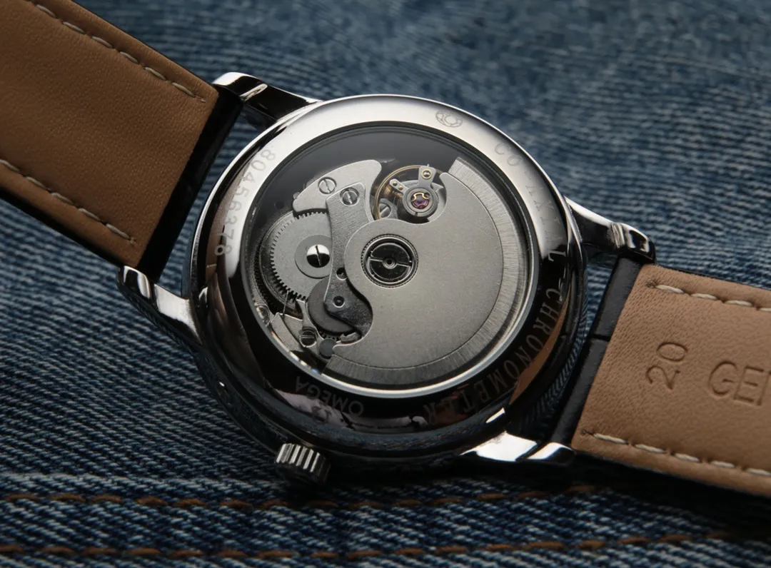 【Foreign Trade Import】💰1720! Omega 🔥Classic and timeless🔥Simple and fashionable🔥🎈 Type: Boutique men's watch Strap: Genuine cowhide strap Movement: Top-grade fully automatic mechanical movement Mirror: High-definition sapphire mirror Elegant taste Vast and majestic Ingenuity A treasure for the wrist Size: 40m in diameter and 11mm thick Hot sale on the market! Welcome to reprint!  High-definition pictures 🎈Taken in kind🎬 No color difference 🎈The real thing is more refined🎈 Focus on quality and never forget the original intention! Real display, produced by JH!