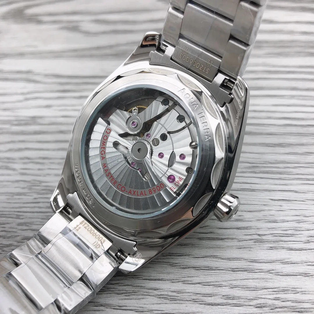 OMEGA Seamaster 210.60.42.20.99.001 🎮B28 Hot item: 300-meter diving watch James Bond, every man has a 007 dream in his heart, cold, rational and brave. Crafted with VS ingenuity, your 007 dream will come true. A mysterious surprise for you! Once you have it, there's nothing else to ask for! Clone 8800 automatic mechanical movement 🎮 Ceramic bezel, sapphire mirror, exclusive 007 nameplate on the side of the case ~ Incomparably handsome 🎮 Sanjie exquisitely recommends men’s mechanical watches SJ carefully creates ultra-realistic photo shoots for you