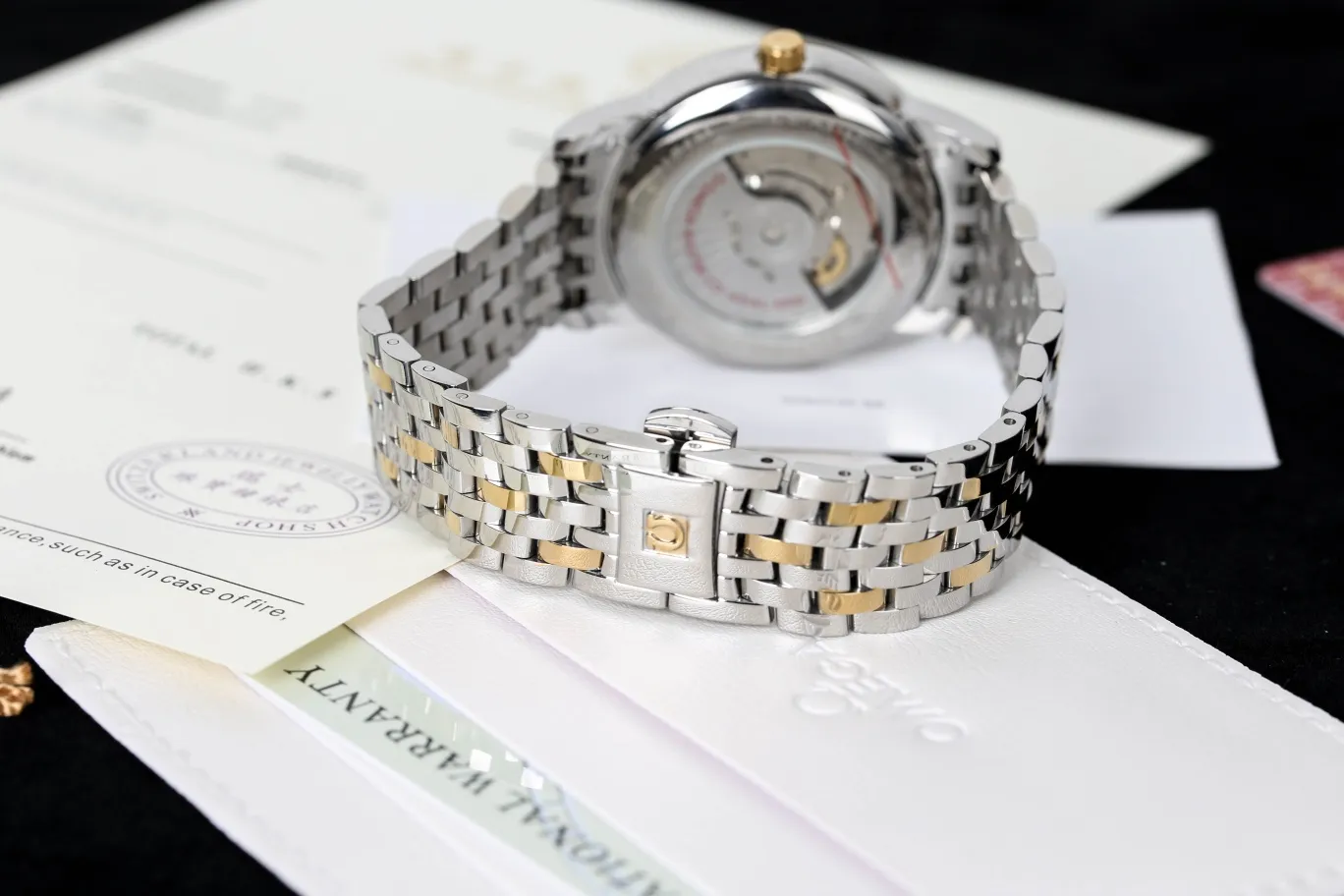 【Foreign trade import】💰1160! Omega - OMEGA classic butterfly handsome four-pin multi-function ⌚️6 o'clock power display, 9 o'clock small seconds function, fine men's watch, noble and elegant~gentleman style, high-end mineral scratch-resistant mirror glass, equipped with 316L stainless steel case, stainless steel strap, fully automatic imported mechanical movement Size: 40mm × 11mm The pinnacle of the watch💥beyond the ordinary, crafted with exquisite craftsmanship! Come and order now🍷