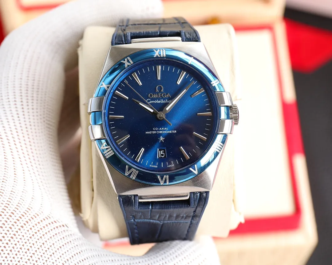 【High-end replica】💰1440! 【Customized all-in-one machine】💰1920! The fifth generation of OMEGA’s “Constellation Gents’” Constellation series still continues the classic star emblem and bezel claw elements, showing an elegant gentleman’s style. Size 39mm, equipped with 8900 fully automatic mechanical movement, sapphire mirror, made of German 316L stainless steel, top craftsmanship, original 1:1 replica and exclusive product! 🔥Top quality products with constant quality🔥