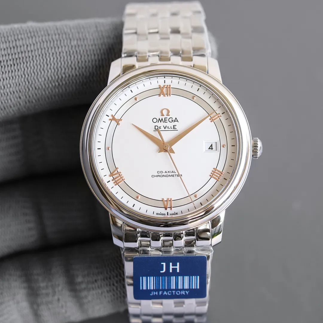 TW Taiwan Factory💰1720! Omega butterfly series watch. The elegant and slim appearance, combined with the simple and elegant design, captures every detail and perfectly interprets the classic charm of the original elegant business. [Details of the masterpiece] The size of the watch is 39.5 mm x 10 mm. The literal scales and hands all inherit the original craftsmanship. They are first polished and then rhodium-plated to ensure permanent luster and amazing temperament. [Details of the masterpiece] The Omega resistor LOGO on the plate is well-curved, and the edges are chamfered naturally. It seems small and exquisite, not worth mentioning, but in fact the craftsmanship is complicated and contains a lot of things. [Innovative move] Using the super stable Japanese 9015 movement, it truly achieves zero repairs.
