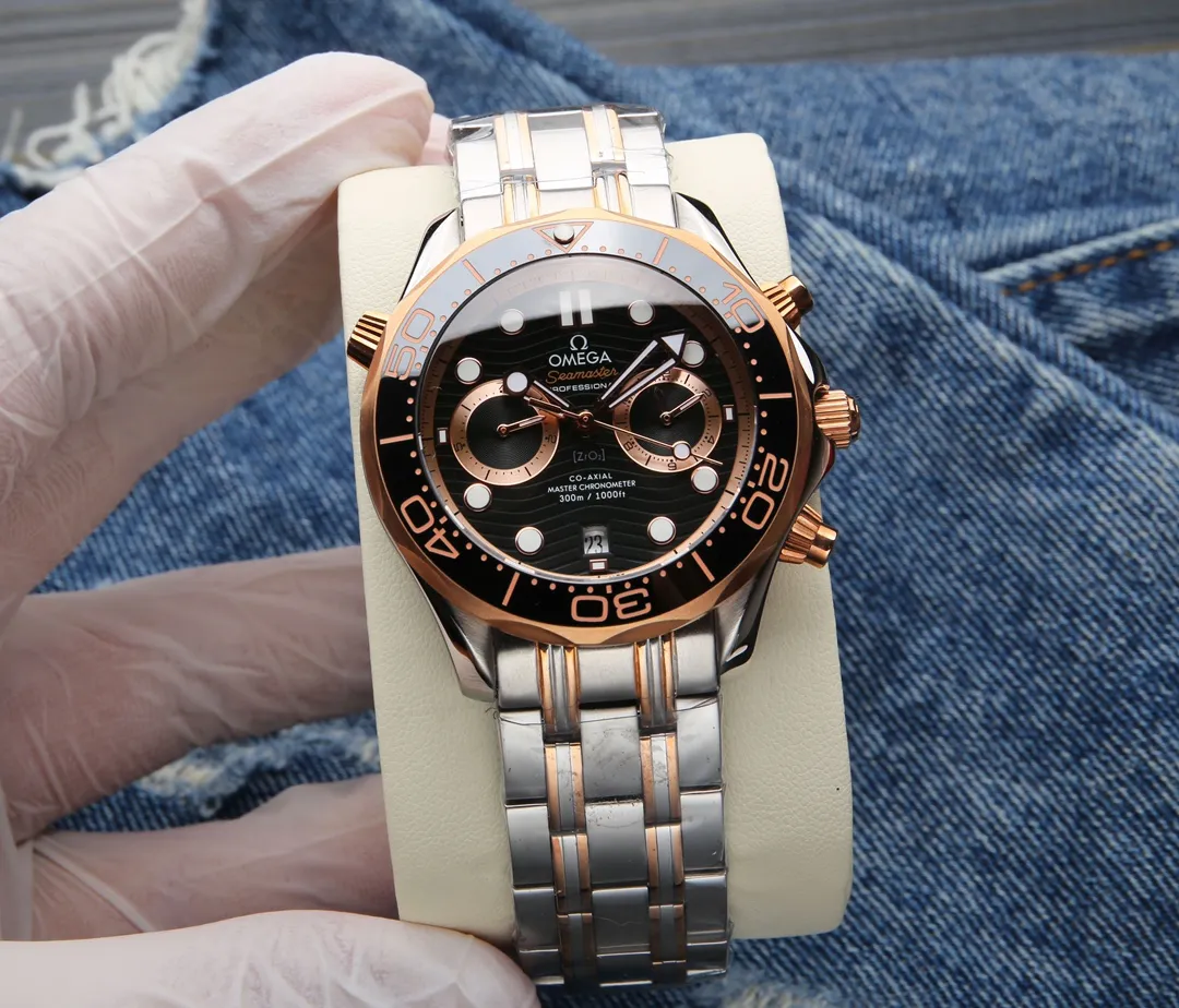 【Top replica】💰2400! When releasing new products, Omega has always adhered to the principle of one code and one watch. Each watch has its own unique identity code, which can be checked on the official website. Look for A1 products, focus on research and create high-end products, and present the most exquisite and excellent watch craftsmanship.  The Omega Seamaster 300 series, 42mm*12mm, uses an imported fully automatic mechanical movement to achieve zero repairs, has a power reserve of over 48 hours, and is waterproof to a depth of up to 50 meters.  [Case Material]: Stainless steel, polished black ceramic bezel decorated with white enamel diving scale⁠.  [Mirror material]: Arc-shaped double-sided anti-reflective and wear-resistant sapphire glass mirror. (Focus on original new machines) Focus is an attitude, produced by JH!