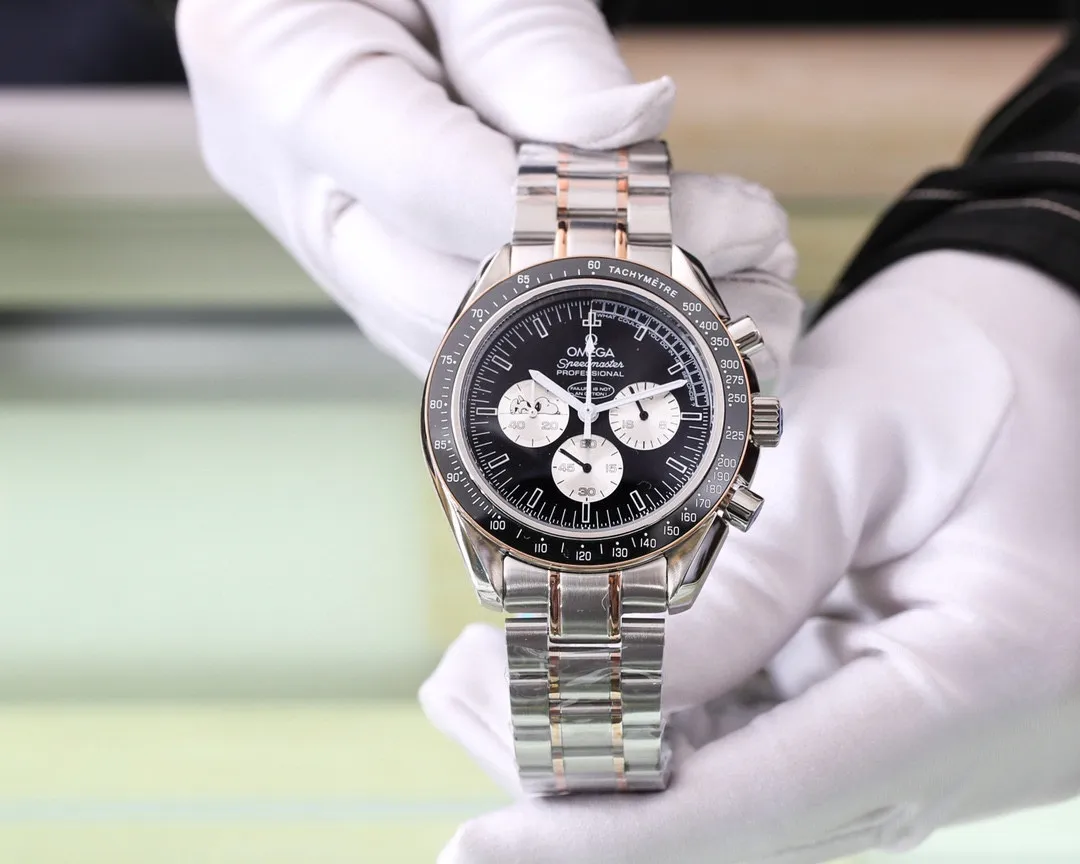 【Foreign trade import】💰1380! Omega (top quality, outstanding debut) 🎉🎉 [Type]: Boutique men's watch (top grade) exquisite [Strap]: 316L stainless steel strap (durable) [Movement]: Imported VK quartz movement (precise) [Material]: Mineral super strong mirror (wear-resistant) Exquisite quality Generous style Excellent temperament Wisdom and exclusivity [Size]: 42mm diameter, 12mm thick, hot sale on the market! Welcome to reprint!