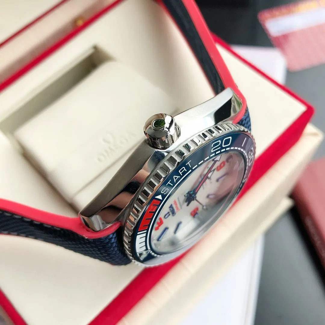 High-end replica 💰1240! TW Taiwan Factory💰1720! 2024 new customized Omega Seamaster series 600-meter America's Cup limited edition diving watch has arrived. It is exclusively customized with original synchronization details. Each watch number is engraved with an identification number and will never be repeated. The ceramic bezel is unique to the entire network. It has a Citizen movement internally and the external repair details are synchronized with the original. [Movement] Equipped with 💯 Brand new Japanese original 9015 automatic mechanical movement, 0️⃣ repair, accurate running time, strong practicality [Case] Made of 316L stainless steel, electroplated in the vacuum furnace of the entire network, equipped with the only original ceramic one-way rotating chronograph ring in its class [Bracelet] Official synchronous rubber strap or 316 stainless steel chain of the Seamaster 600m Diving Watch produced by GD, with the only original push-pull adjustable clasp in its class ⚠️Please look for the exclusive quality of GD products