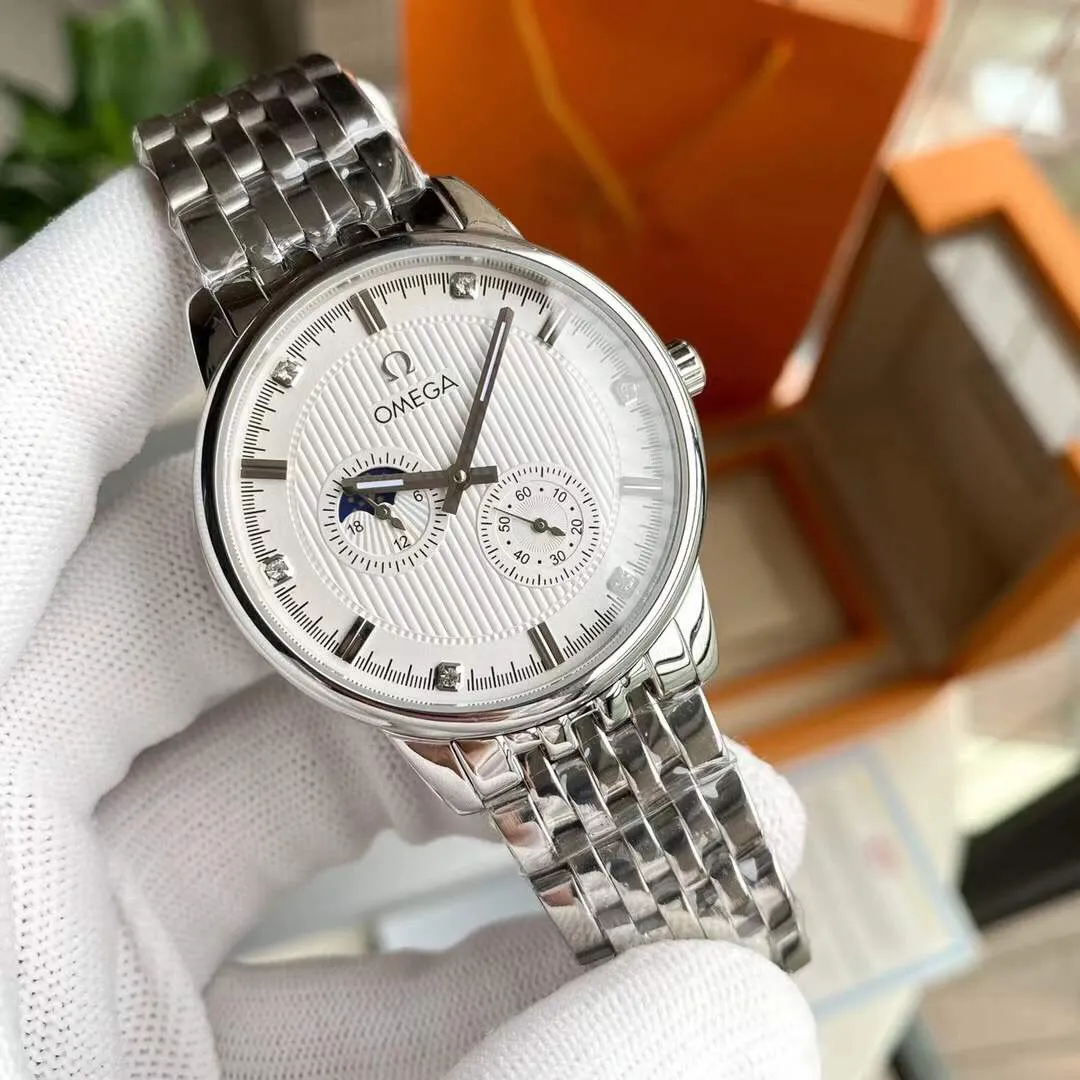 【Foreign trade import】💰1320! Omega-Omega ‼ ️Exquisite men's watch, exquisite craftsmanship, originality, noble atmosphere and gentleman style. Using fully automatic movement, (stable travel time) top 316 stainless steel case, imported calfskin strap, mineral super mirror, size 40.5*12🔥Top quality products are constantly produced🔥