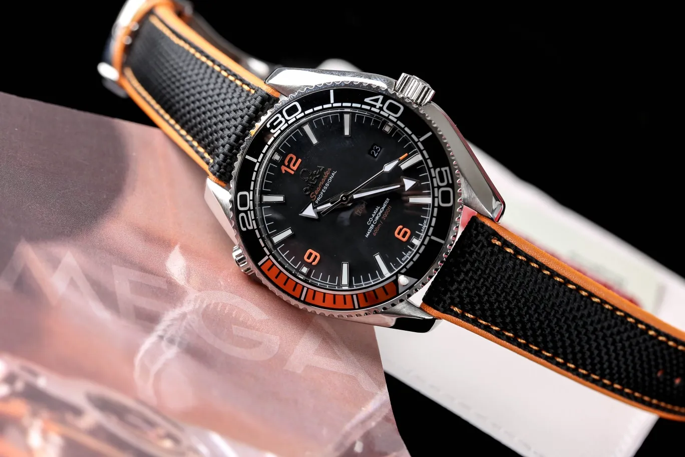 【Foreign trade import】💰1160! OMEGA - 🐻OMEGA Style: Seamaster Universe Ocean series replica one-to-one men's mechanical watch Size: 44mm13mm Movement: Fully automatic movement (GNT) Mirror: Blue light-coated glass Ring: Ceramic ring Material: 316 stainless steel case (Taiwan factory) Strap: Taiwan tape (surface canvas) Buckle: Original folding buckle (Please pay attention to the movement details and case details, which are not ordinary products in the market)