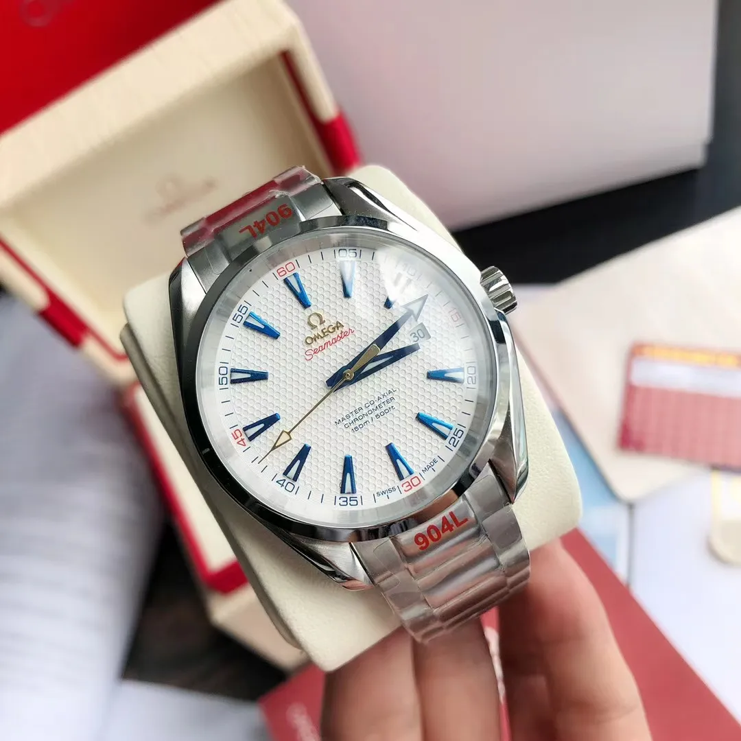 【Customized all-in-one machine】💰1720! Omega Seamaster 150-meter watch [Ocean charm, classic hot model] The classic and timeless design is very characteristic of the Omega brand [Movement] Equipped with the imported brand new Citizen 9015 all-in-one automatic mechanical movement, accurate and durable, highly recognized by watch friends [Case] 316L stainless steel case, modified and beautiful body, original consistent 41.5mm diameter, curved dial, depth waterproof to 200 meters [Bracelet] imported fine steel strap Equipped with the original folding clasp of the same material, the details are synchronized with the original product ⚠️Please look for the exclusive quality produced by GD