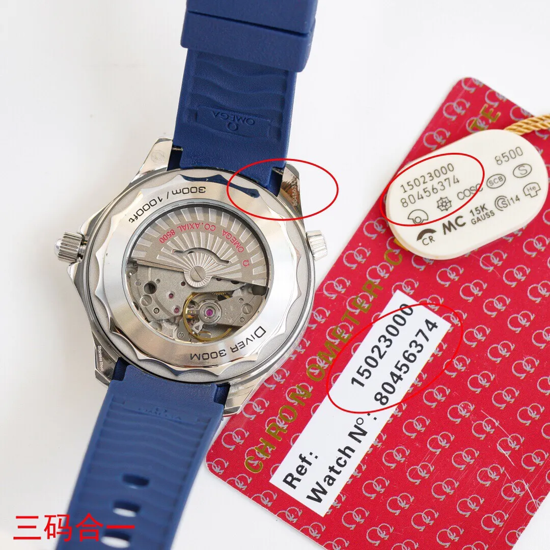 Brand new KKS factory three codes in one, unique packaging, exclusive coding, the steel strap is adjustable with a fine-tuning buckle, high-end quality, high profit, welcome to experience, 100% waterproof and swimmable. Hot model returns 🔥 Hot model returns 🔥 Hot model returns 🔥 KKS new products are launched Three codes in one, exclusive quality, exclusive packaging, always adhering to practical value, there is no best, only a better upgrade concept, pushing the entire series of Omega Seamaster watches to the top again! In 2020, the official highly recommended Seamaster series 300-meter diving watch has exclusive quality on the entire network. [Movement] Equipped with 💯 brand new Japanese original Citizen 8215 automatic mechanical movement, original see-through design, corrected movement 8500 restoration all-in-one machine, 0️⃣repair, accurate running time, strong practicality, 100% waterproof [Glass] Double-bright Sapphire shock-proof and scratch-proof glass Equipped with arched wear-resistant and scratch-resistant glass, it is three-level waterproof and can swim with confidence🏊, watch diameter 39.5/11mm [Case] Made of 316L stainless steel case, equipped with the only original ceramic one-way rotating chronograph ring in its class [Belt] The buckle is polished from 316L fine steel, imported Italian cowhide and imported frog glue to show the endless quality. It is equipped with the only original Omega stretch buckle in its class, which can be finely adjusted. It is the best value in its class. Please certify the exclusive KKS details. The KKS exclusive quality code is 80456374. Welcome to compare the quality.