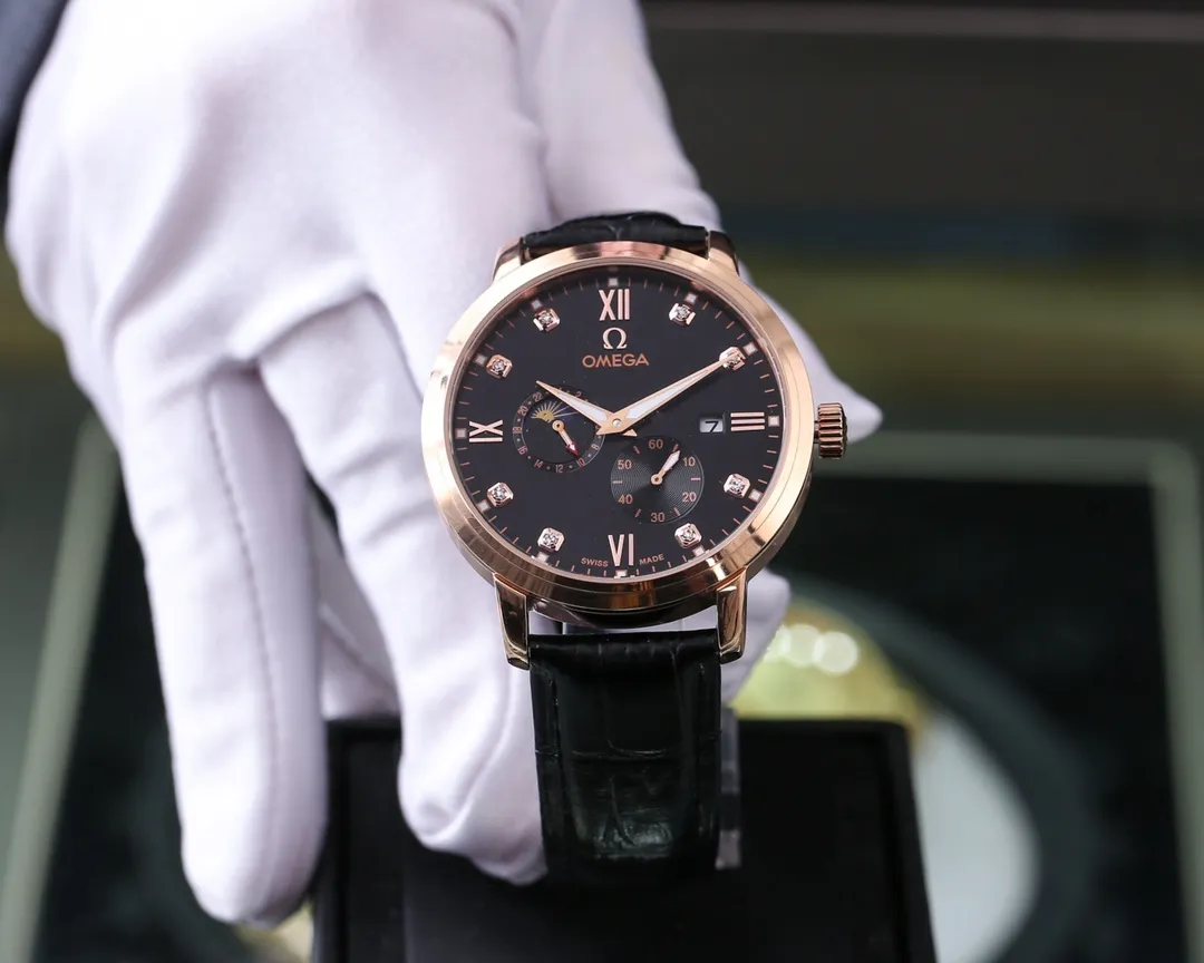 【Foreign trade import】💰1320! Omega (exquisite, wise work) values ​​quality Type: Exquisite men's watch (more excellent) Best design Strap: Genuine cowhide/316L stainless steel strap (more durable) Very popular Movement: Top mechanical movement (stable) Material: Mineral super strong mirror (wear-resistant) Real man's wise style Strong three-dimensional sense Special design Return with great reputation Size: 40mm diameter 12mm thick Smart launch! Welcome to reprint!