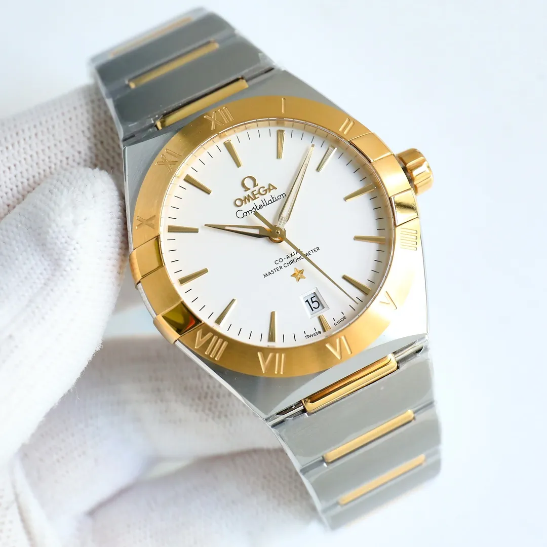 The new 39 size Omega Constellation Series CM2 "The highest version on the market, original mold opening" is extraordinary in the name of classic. The 39mm Omega fifth-generation Constellation series men's watch perfectly displays the unique charm of the Constellation series. The sun-patterned dial and classic “claw” design have an extraordinary texture that is timeless and charming. The Roman numeral scales engraved on the bezel, the hands, constellation logo and hour scales made of 18K gold make the watch full of noble temperament. The performance of the black balance wheel of the 8800 movement is more stable. A watch suitable for formal occasions can allow you to easily cope with the workplace, socialize, and match with formal attire and leisure to show your masculine charm! "The high version has a unique and unique milestone, which allows you to distinguish it from other factory versions in the following five points", 1. The sunray pattern dial scale bar nail tail drawing process is consistent with the original product, other factory versions do not have or are not obvious, 2. Stick-shaped hour markers The middle part of the needle tail is brushed, which is the same as the original product. It is self-evidently difficult. Other factory versions do not have it. 3. The half-moon section below the 6.12 digit of the case and the connection between the strap and the original product have the same effect as the original product. It is very challenging. The case The straps have also been treated with A-level anti-fingerprint processing. Other factory versions have inconsistent cross-sections and strap connections with genuine products and do not have anti-fingerprint processing. 4. The position of the steel strap buckle can be adjusted telescopically. The S point is normal and the L point is extended. It is synchronized with the genuine product and is the only one. One company, bringing you a better and more comfortable wearing experience, 5. The market's first silk-forged embossed surface technology, striving to use genuine products as the benchmark, it took 18 months to overcome difficulties, just to present a more authentic and attractive watch, making playing with watches a pleasure!
