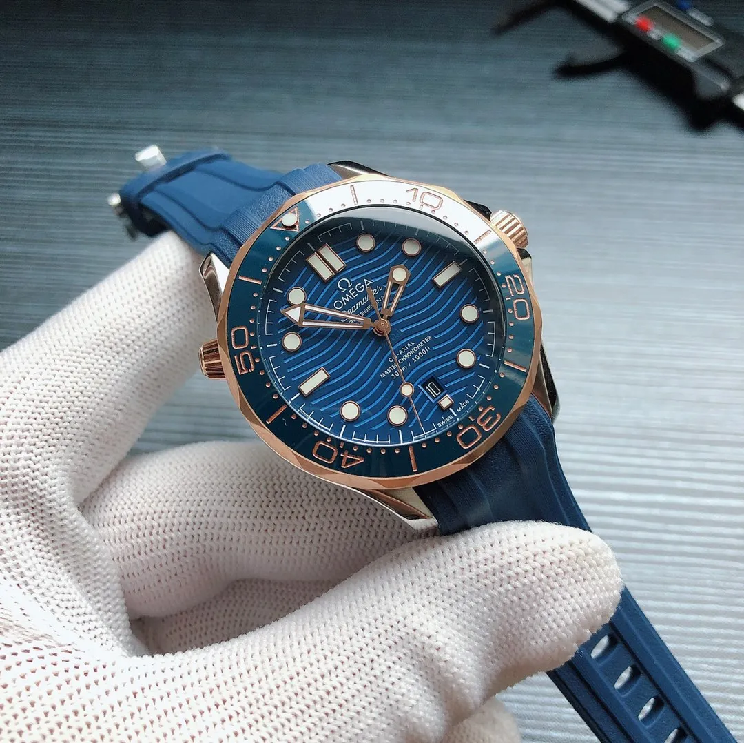【High-end replica】💰1160! 【Top replica】💰2400! OMEGA 🎮B28 Seamaster Series 210.22.42.20.01.002 Aqua Terra Master Chronometer Watch achieves a perfect balance in presenting exquisite design and the spirit of ocean exploration, creating an elegant and outstanding charming timepiece. 🎮This time, Omega launches a new model of the Seamaster Aqua Terra watch, incorporating clever innovations into popular design elements to give the timepiece a new look. There are also extraordinary innovations inside the watch. This series of watches is equipped with 8500 automatic winding movement and has a diameter of 42mm. 🎮Sanjie exquisitely recommends men’s mechanical watches. SJ has carefully designed ultra-realistic photo shoots for you.