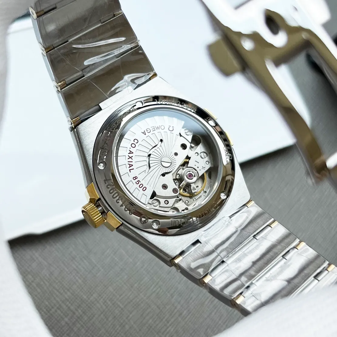 【High-end replica】💰1240! 【Customized all-in-one machine】💰1840! Omega constellation series, men's model is equipped with imported Japanese Citizen 8500 all-in-one mechanical movement... (zero repair) comparable to Swiss machine quality, 100 meters depth, super waterproof and luminous, sapphire glass back design, male size 38mmx11mm, the appearance is the same as the inside, unique! Create market-friendly prices! [Love][Fist][Fist][Handshake][Handshake] The picture was taken with a customized all-in-one machine!