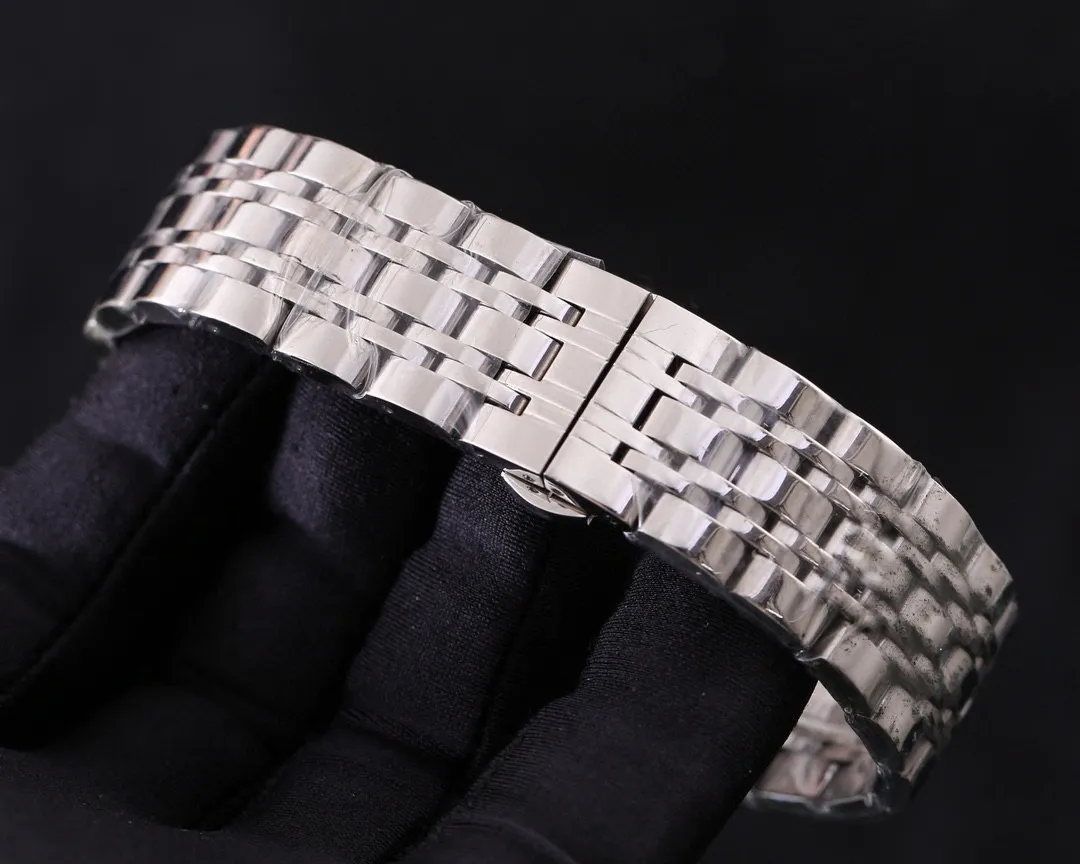 【Foreign trade import】💰1260! Omega, an elegant gentleman, is even more beautiful in person! 🔥Type: Exquisite men's watch (more excellent) best design 🔥Strap: real cowhide strap (more comfortable) for real men to wear 🔥Movement: super top mechanical movement (more stable) perpetual motion 🔥Material: mineral super strong mirror (more wear-resistant) Smart style, strong sense of thickness Special design Return with great reputation Size: 42mm in diameter and 12mm thick Smart launch! Welcome to reprint!