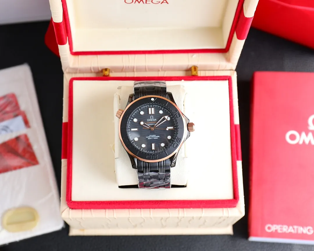 Brand: Omega top replica Seamaster 300 meters Type: Men's watch [strong] Case: Top 316 stainless steel (high quality workmanship) Strap: Top 316 stainless steel Movement: Brand new original Citizen 8215 movement (stable travel time and zero repair) Glass: Advanced strengthened coated mirror Size: Diameter 41mm