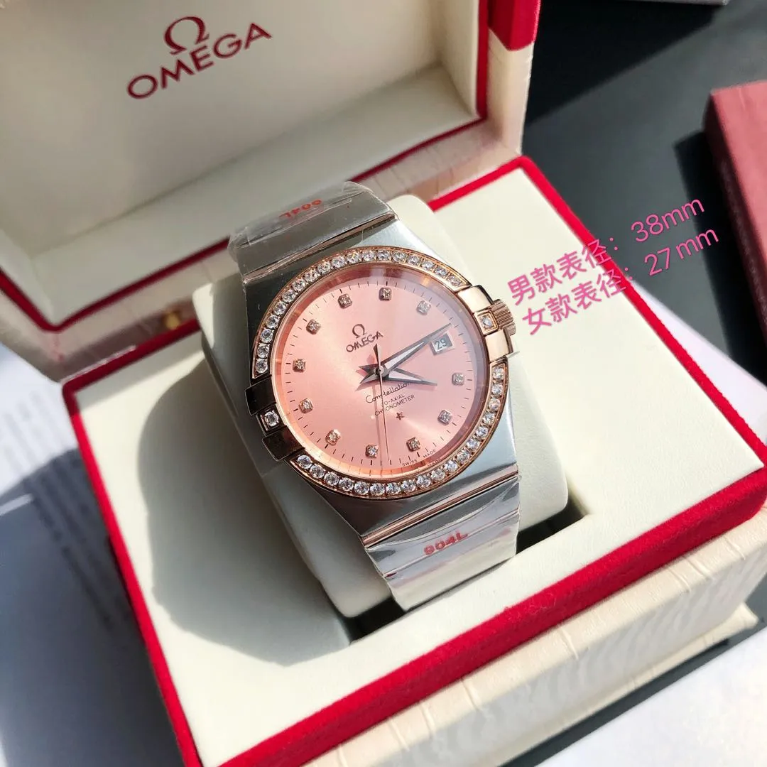 【High-end replica】💰1720! Constellation series couple watch. Men's size: 38/10.5mm. Women's size: 27/10.5mm [Annual masterpiece, classic hit] In 2020, GD produced another full series of high-quality products to fill the gap-Omega Constellation series fully automatic mechanical watch. It has been sharpened for ten years and never gives up! Another high-quality, ultra-affordable representative work produced by GD once again refreshes the "genuine appearance details, built-in new Citizen movement" [Movement] GD produces the entire network's exclusive replica Constellation series men's watch equipped with 💯 The new Citizen 8215 automatic mechanical movement, and the women's watch is equipped with 💯 The new Citizen 6T51 automatic mechanical movement, exclusive correction of the 8501 original automatic hammer, the kinetic energy of the movement is durable, and the travel time is accurate, ⭕️ Reworked [Case] 💯 Super waterproof, you can swim with confidence 🚰 316L stainless steel case, CNC cutting process for the same material bracelet, perfect shell shape and joints, replica craftsmanship, the thinnest workmanship of the same level of movement‼ ️ Equipped with a high-quality Swarovski crystal diamond ring (not an ordinary pickaxe stone), it is colorful under the sun [Details] The original strips and diamond sides are optional, and the original ones are all the same color. The bracelet is equipped with the only original folding clasp in its class, and the sapphire anti-scratch glass mirror reads clearly [Inventory] 1000+ in the whole series, long-term replenishment supply ⚠️Please look for the exclusive quality of GD products