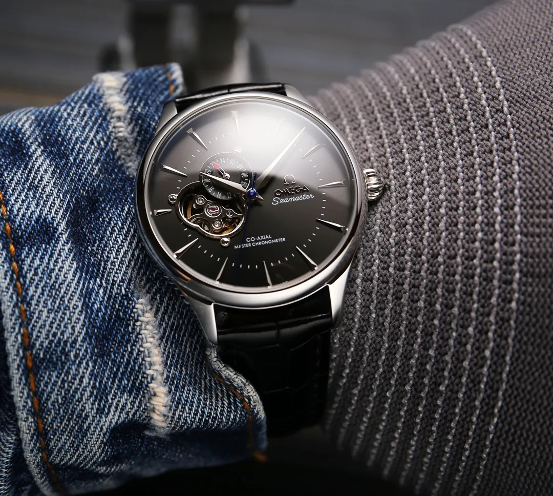 【High-end replica】💰1720! Omega-Omega, men's watch, equipped with fully automatic Citizen 9015 mechanical movement imported from Japan, 9-digit flywheel design, 10-digit 24-hour hour, super luminous effect... 42/12mm diameter, equipped with stainless steel case (finely polished), steel belt/belt optional, mineral glass mirror! Perfect workmanship interprets the essence of classics, simple and elegant, a must-choice for male idols! (Focus on original new machines) Don’t forget the original intention ~, JH...!