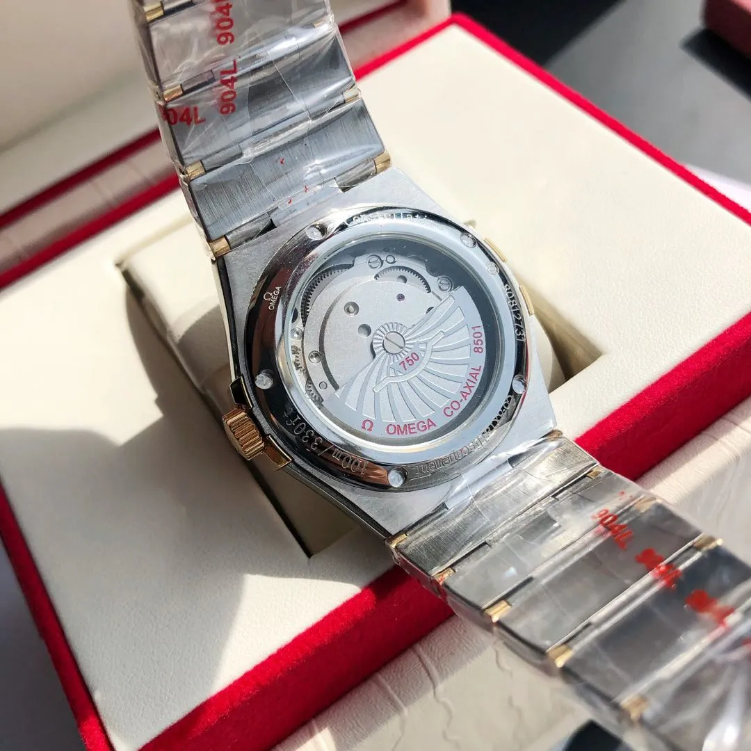 【High-end replica】💰1720! Constellation series couple watch. Men's size: 38/10.5mm. Women's size: 27/10.5mm [Annual masterpiece, classic hit] In 2020, GD produced another full series of high-quality products to fill the gap-Omega Constellation series fully automatic mechanical watch. It has been sharpened for ten years and never gives up! Another high-quality, ultra-affordable representative work produced by GD once again refreshes the "genuine appearance details, built-in new Citizen movement" [Movement] GD produces the entire network's exclusive replica Constellation series men's watch equipped with 💯 The new Citizen 8215 automatic mechanical movement, and the women's watch is equipped with 💯 The new Citizen 6T51 automatic mechanical movement, exclusive correction of the 8501 original automatic hammer, the kinetic energy of the movement is durable, and the travel time is accurate, ⭕️ Reworked [Case] 💯 Super waterproof, you can swim with confidence 🚰 316L stainless steel case, CNC cutting process for the same material bracelet, perfect shell shape and joints, replica craftsmanship, the thinnest workmanship of the same level of movement‼ ️ Equipped with a high-quality Swarovski crystal diamond ring (not an ordinary pickaxe stone), it is colorful under the sun [Details] The original strips and diamond sides are optional, and the original ones are all the same color. The bracelet is equipped with the only original folding clasp in its class, and the sapphire anti-scratch glass mirror reads clearly [Inventory] 1000+ in the whole series, long-term replenishment supply ⚠️Please look for the exclusive quality of GD products