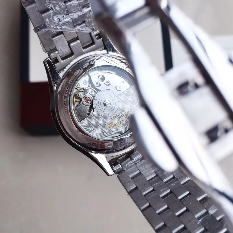 【Foreign trade import】💰1160! Longines-LONGINES🎉Flag Series Men's Watch Fully Automatic Mechanical Movement 316L Stainless Steel Case Mineral Super Strong Glass Mirror Imported Small Genuine Leather/Stainless Steel Strap Diameter 40mm Thickness 11mm This watch is not only suitable for young people who have just entered the workplace, but it is also a simple and elegant choice for long-term wear.