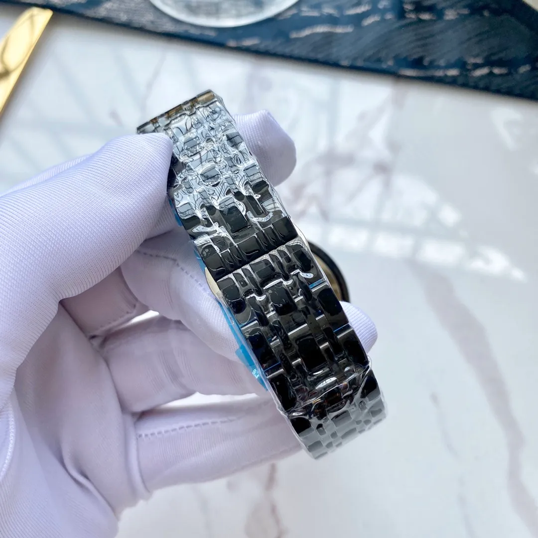 【Foreign trade import】💰1340! Omega's first choice for men's business is the small seconds model - the latest debut! Stars & 3-digit calendar - Good products are waiting for you to appreciate - - 🎈🎈Classic shell case, leading sales🎈🎈 [Brand]: Omega (top quality, outstanding debut) 🎉🎉 [Type]: boutique men's watch (top) exquisite quality [strap]: genuine cowhide/316L stainless steel strap (durable) [Movement]: top mechanical movement (stable) [Material]: Mineral super mirror (wear-resistant) Exquisite quality Generous style Excellent temperament Wisdom and exclusivity [Size]: Diameter 42mm, thickness 12mm Hot sale on the market! Welcome to reprint!