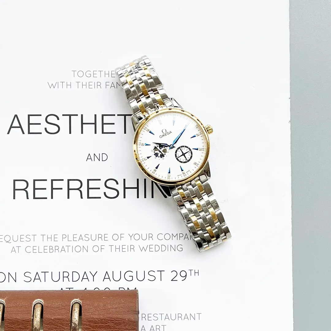 【High-end replica】💰1440! The OMEGA Butterfly series is a fine men's watch with four separate hands and a moon phase display. It is exquisite in craftsmanship, original, noble and gentlemanly. Using fully automatic imported 8217 mechanical movement, top-grade 316 stainless steel case, stainless steel strap/imported calfskin strap, sapphire mirror, size 40*12🍊Real shot🔰The quality is consistent!