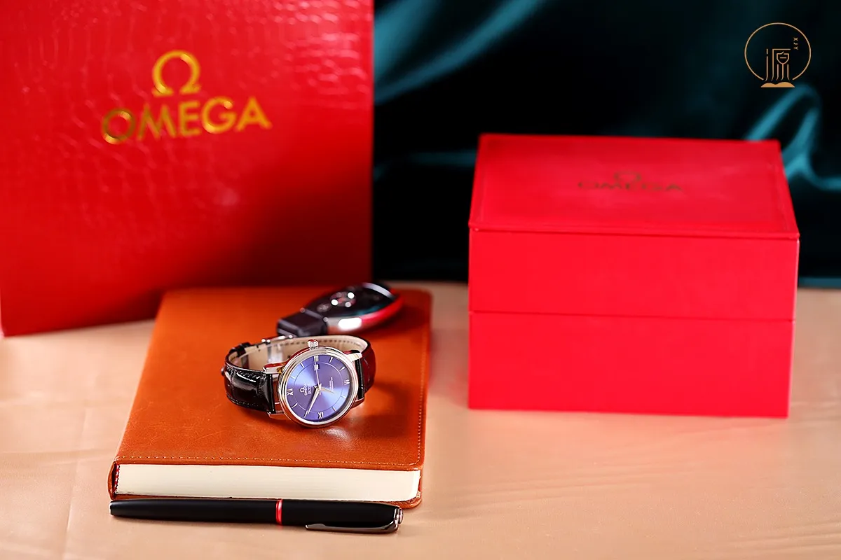 【Foreign trade import】💰870! The Omega Butterfly Series is comprehensive! A must-have for successful business people. Strengthened in all aspects and more perfect details. Top-grade 316L stainless steel. Calf leather belt imported from Germany. Swiss sapphire glass. Diameter 41mm. Thickness 10mm. Suitable for collection and gift giving. Friends who like Omega, hurry up and get it.