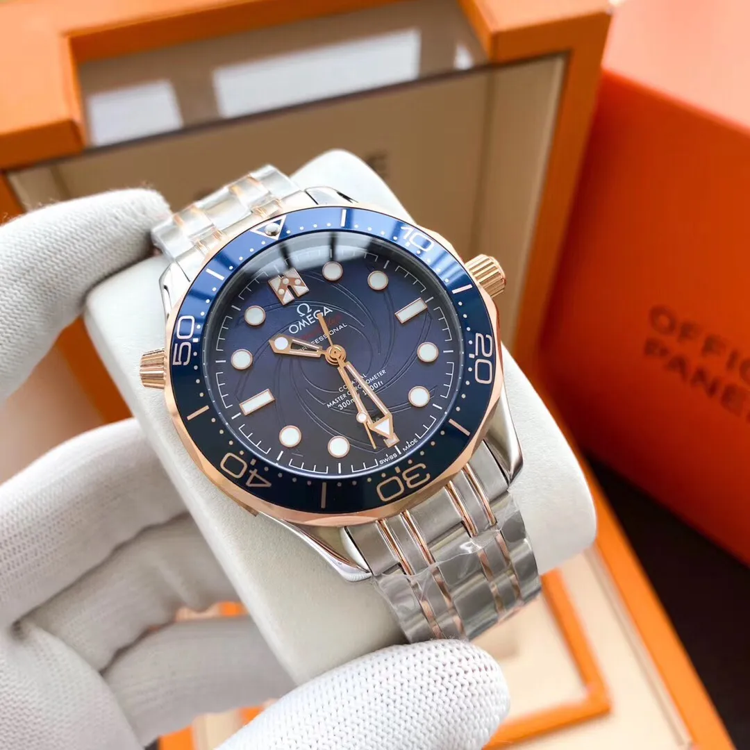 [High-end replica] 💰1280 Omega - the hottest model of the year - Seamaster 300m diving watch] James Bond - On Her Majesty's Secret Service, the literal 12 o'clock and 10 o'clock positions are synchronized and original ⚠️The left side of the case is the same as the original "007" exclusive metal piece ⚠️The buckle LOGO is synchronized and original, different from the Seamaster 300m ⚠️Exclusive printing on the bottom cover glass ⚠️The only synchronized original details in its class The only synchronized original details in the market, built-in fully automatic mechanical 8800 movement. Size 42nm🔥Top quality products are constantly produced🔥