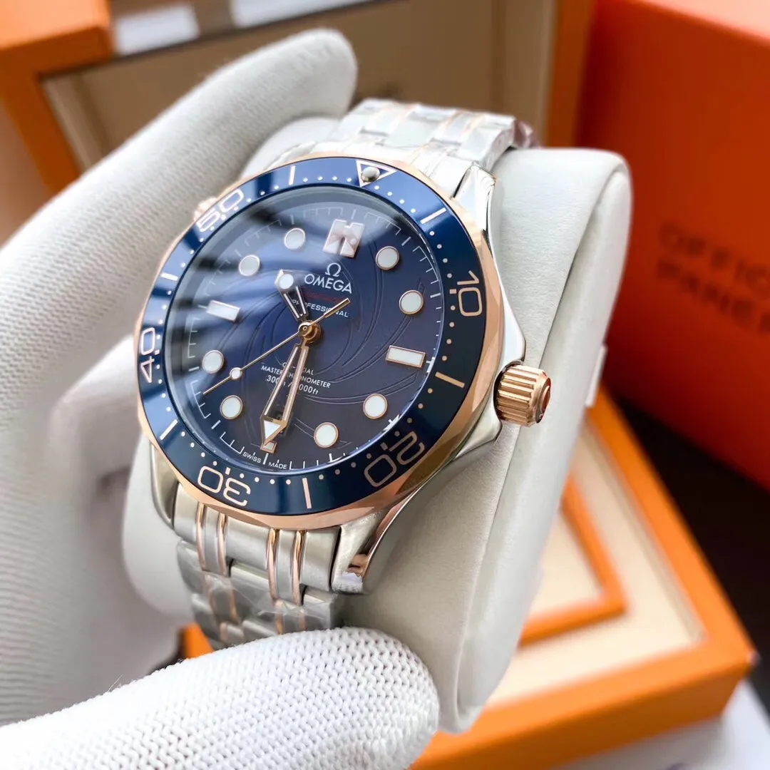 [High-end replica] 💰1280 Omega - the hottest model of the year - Seamaster 300m diving watch] James Bond - On Her Majesty's Secret Service, the literal 12 o'clock and 10 o'clock positions are synchronized and original ⚠️The left side of the case is the same as the original "007" exclusive metal piece ⚠️The buckle LOGO is synchronized and original, different from the Seamaster 300m ⚠️Exclusive printing on the bottom cover glass ⚠️The only synchronized original details in its class The only synchronized original details in the market, built-in fully automatic mechanical 8800 movement. Size 42nm🔥Top quality products are constantly produced🔥