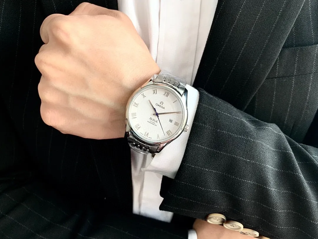 【Foreign trade import】💰1160! OMEGA - OMEGA🎉 Men's watch, fully automatic mechanical movement, 316L stainless steel case, mineral glass mirror, genuine cowhide leather strap/stainless steel strap, 40mm diameter and 11mm thick, achieving eternity. The De Ville series has always been a representative of elegance and precision. This Omega De Ville watch has won the hearts of the people with its high quality, fashionable and elegant appearance.