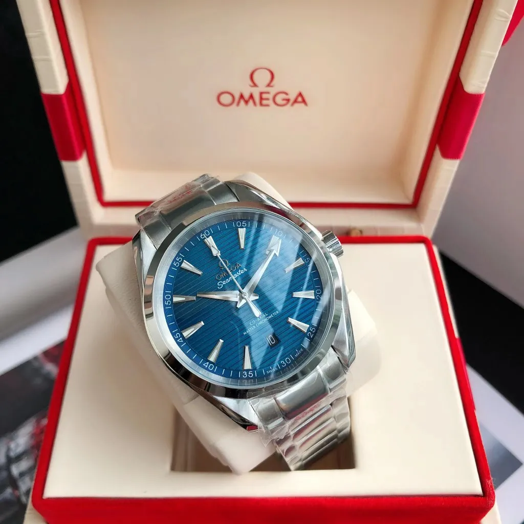 【Customized all-in-one machine】💰1720! Omega Seamaster 150-meter watch [Ocean charm, classic hot model] The classic and timeless design is very characteristic of the Omega brand [Movement] Equipped with the imported brand new Citizen 9015 all-in-one automatic mechanical movement, accurate and durable, highly recognized by watch friends [Case] 316L stainless steel case, modified and beautiful body, original consistent 41.5mm diameter, curved dial, depth waterproof to 200 meters [Bracelet] imported fine steel strap Equipped with the original folding clasp of the same material, the details are synchronized with the original product ⚠️Please look for the exclusive quality produced by GD