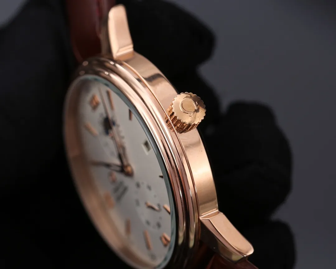 【Foreign Trade Import】💰1440! Omega (top quality, outstanding debut) 🎉🎉 [Type]: Boutique men's watch (top) exquisite [Strap]: Genuine leather & 316L stainless steel strap (durable) [Movement]: Top mechanical movement (stable) [Material]: Mineral super strong mirror (wear-resistant) Exquisite quality and generous style, excellent temperament, wise and exclusive [Size]: 42mm diameter, 12mm thick, hot sale! Welcome to reprint!