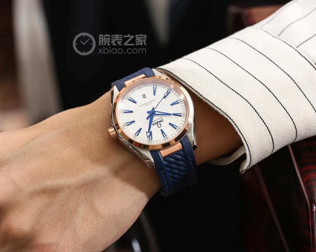 【Foreign trade import】💰1160! Omega has an indissoluble bond with the ocean. Decades before venturing into space, Omega had begun exploring the secrets of the deep sea. In 1932, the Omega Marine watch was tested at a depth of 73 meters in Lake Geneva and became a professional commercially available diving watch. In 1993, the Omega Seamaster 300-meter professional diving watch was born, becoming a truly classic diving watch masterpiece. Nowadays, the Omega Seamaster 300-meter diving watch is the sports watch of choice for many watch lovers. Its technological innovation and modern design concepts make it a professional and fashionable wrist timepiece. (Watch model: 210.22.44.51.03.001) ⚠️Features: The Omega Seamaster 150-meter watch has always been loved by everyone. This year, Omega launched the Seamaster 150-meter chronograph watch, with a total of 9 models in different colors. These new masterpieces not only change in appearance, the movement is equipped with a new automatic watch movement, this is Omega’s latest Master Chronometer!  ⚠️ [Latest bar picture] In an era when a new generation of watch lovers pursue multi-function and zero repairs - Haima officially recommends the 300-meter series 🌹👉👉 [Classic hot model to create greater glory] 🔥 Brand: Omega (return of distinguished quality products) [Breaking hot model after the year] Type: Fine men's watch (top) [Haima series] Strap: 316L stainless steel strap (comfortable) Movement: Original 8900 movement (stable) Material: Mineral super strong mirror (wear-resistant) Relief essence Vast atmosphere Unique ingenuity Treasure for the wrist Size: 41mm in diameter and 12mm thick Hot sale on the market! Welcome to reprint! Watch summary: Today, the Omega Seamaster series is one of the brand’s most popular series. This series has a highly recognizable appearance design and an accurate movement! Welcome to taste! ——Welcome to forward!