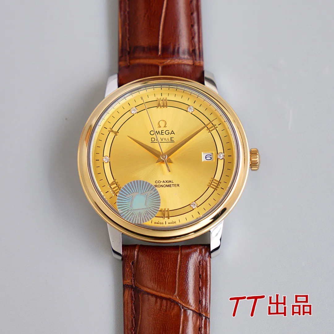【High-end replica】💰1160! 【Customized all-in-one machine】💰1720! The first thing that comes to mind for the Omega De Ville series is its dignified, elegant, simple, simple, and unobtrusive appearance. Although simple, it is very delicate. The watches in this series are worn with a steady, cautious and steady character. Configuration parameters: Brand: Omega Series: Diefei series Movement: Imported Citizen 9015 all-in-one movement (upgraded version) Each movement undergoes strict QC calibration before shipment. Very strict, zero repairs. Design service life: 10 years. Case material: 316L stainless steel, CNC numerical control engraving, ultra-precision, waterproof depth 100 meters🏊‍♀🏊🏊 Lettering: The latest version of the disc flying track lettering, the word nails are butt welded and inlaid with the same process as the genuine ones (the first in the industry) Table diameter: 39.5*9.7mm (the only one on the market that is consistent with the genuine ones) Product grade: Super A Glass: Imported sapphire glass (0 difference in exposure and transparency compared with the original) Belt: Genuine American alligator leather strap (black/brown) Steel strap: 316L steel professionally polished by top masters /Gloss/Smoothness/Comfort/The same quality as genuine ones. Buttons: Original easy-to-tie pin buckles. Steel buckles: Original mold opening. Same craftsmanship. Same functions. "Manually extendable buckle"