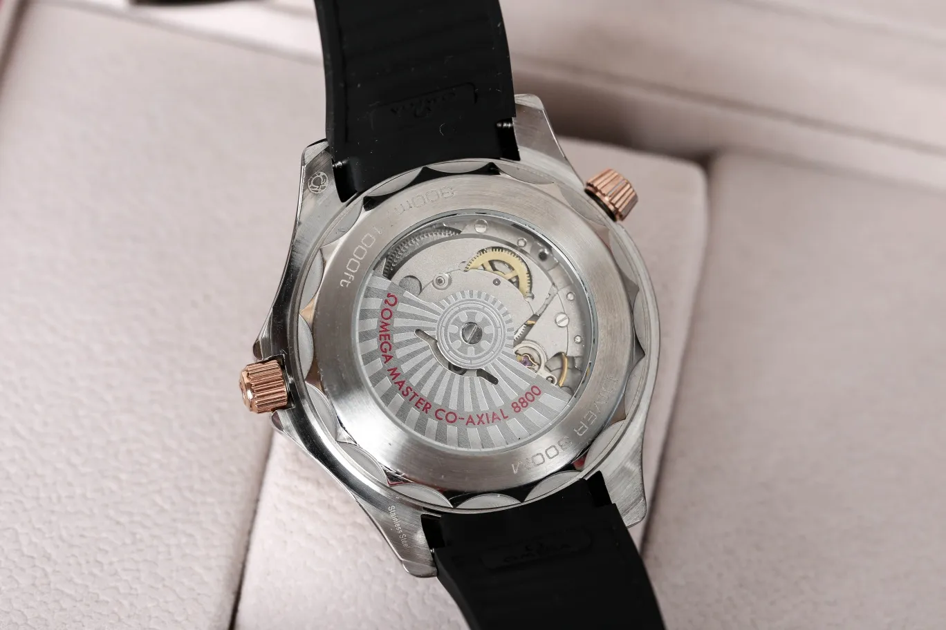 【High-end replica】💰970! The same style as Li Xian🖤Summer love🐛Wear the watch and enjoy the cool blue❄️Omi Seamaster watch series👴🏻Breathable and refreshing tape is a must-have in summer💋Equipped with ceramic ring with luminous dice, luminous hands🖤Original buckle, fully automatic machinery, 42mm💙High quality, high quality👴🏻