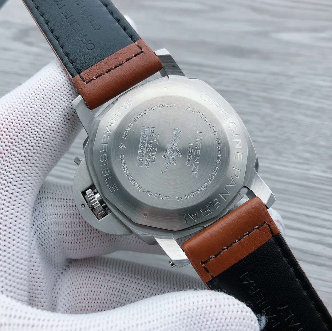 【High-end replica】💰1360! Panerai PAM00422 🎮 Series: LUMINOR 1950 Style: Fully automatic, 46mm Men's balance wheel: Glucydur® balance wheel Vibration frequency: 21600 oscillations per hour Shock absorber: Incabloc® anti-shock device Number of parts: Appearance Diameter: 46 mm Case material: Stainless steel dial 🎮Color: Black Dial Shape: Round Mirror Material: Acrylic Crown Material: Stainless steel Strap Color: Brown Strap Material: Cow leather strap - Genuine leather strap engraved with PANERAI logo - With large frosted stainless steel buckle Buckle type: Pin buckle Material: Stainless steel 🎮Back see-through: Back see-through Waterproof depth: 100 meters Super luminous Sanjie recommends men's fine mechanical watches for you. Exquisite inheritance of real effects