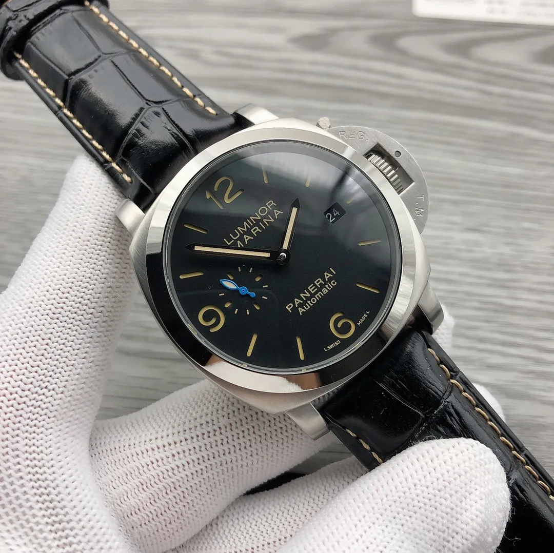 【High-end replica】💰1300! Panerai - PANERAI PAM 🎮Type: Men's top watch Movement: Fully automatic mechanical movement Case: 316L stainless steel case 🎮Mirror: Mineral strengthened glass Belt: Imported genuine cowhide strap is extraordinary, showing the charm of men Size: diameter 44mm Thickness 16mm 🎮SJ carefully creates ultra-realistic photo shooting for you to give you a super-realistic photo experience