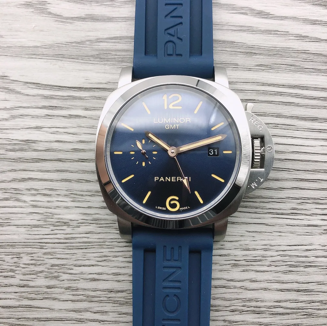 Panerai - PANERAI PAM Type: Men's top watch Movement: Fully automatic mechanical movement Case: 316L stainless steel case Mirror: Mineral strengthened glass Belt: Imported genuine cowhide strap is extraordinary, showing the charm of men Size: diameter 44mm, thickness 16mm