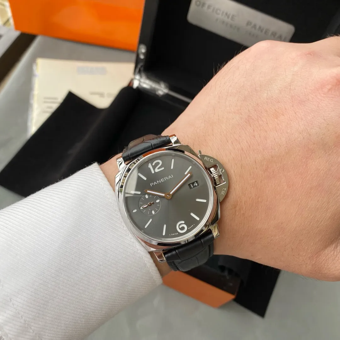 【High-end replica】💰1720! The new Panerai advanced customized version of V7 has arrived. The unisex model is ultra-thin and small in size 42mm, a benefit for thin people. Brand: Panerai Series: LUMINOR DUE Movement type: automatic machine Movement model: Citizen 9015 movement Table diameter: 42mm Case material: AISI 316L stainless steel🔥Top product, high quality products constantly🔥