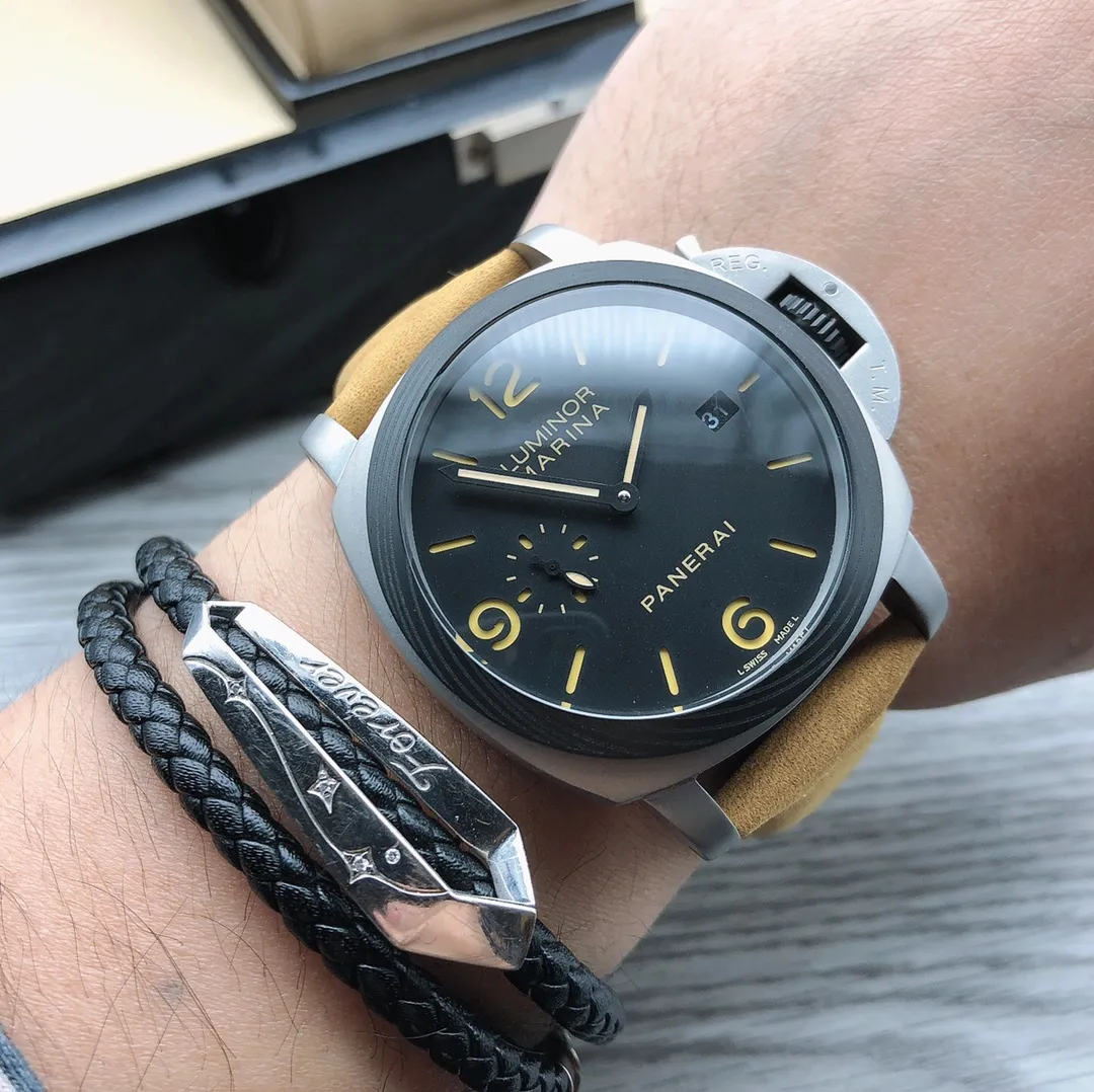 【High-end replica】💰1500! Panerai - PANERAI LUMINOR series PAM Type: Men's top watch Movement: Fully automatic mechanical movement Case: 316L stainless steel case Mirror: Mineral strengthened glass Belt: Imported genuine cowhide strap is extraordinary, showing the charm of men Size: diameter 44mm, thickness 16mm