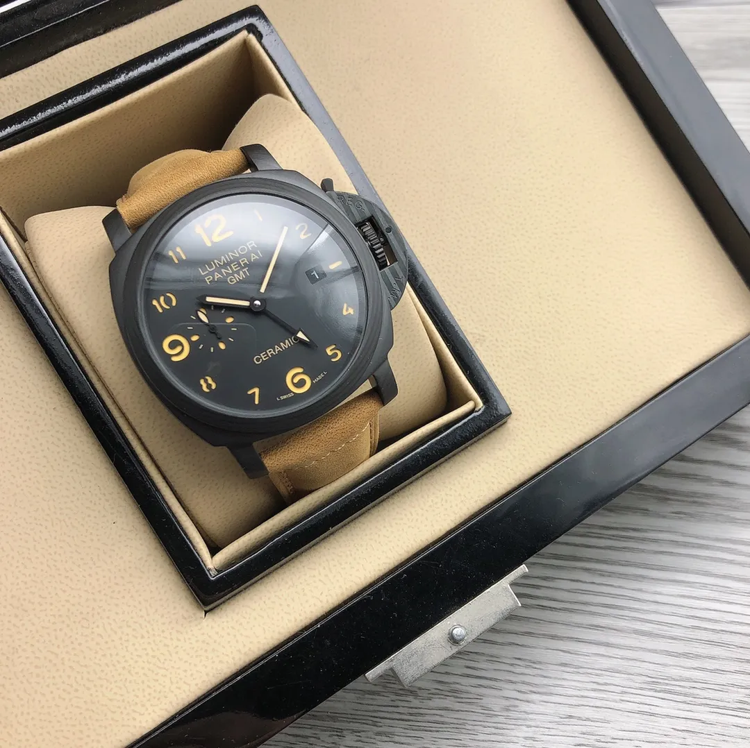【High-end replica】💰1300! Panerai - PANERAI 🎮 LUMINOR series PAM Type: Men's top watch Movement: Fully automatic mechanical movement Case: 316L stainless steel case 🎮Mirror: Mineral strengthened glass Belt: Imported genuine cowhide strap is outstanding and shows the charm of men Size: diameter 44mm Thickness 16mm 🎮SJ carefully creates ultra-realistic photo shooting for you to give you a super-realistic photo experience