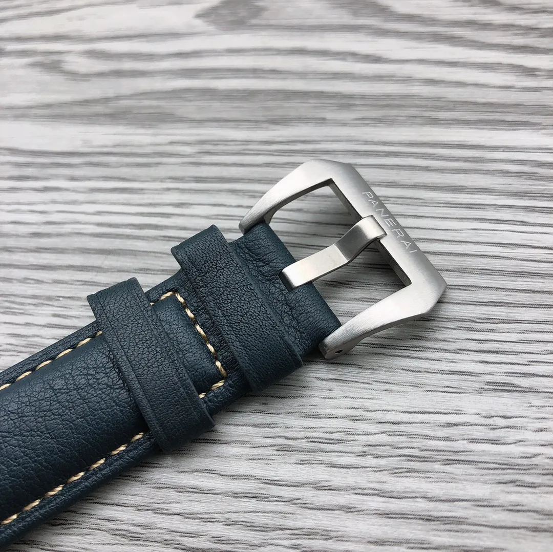 【High-end replica】💰1300! Panerai - PANERAI PAM 🎮Type: Men's top watch Movement: Fully automatic mechanical movement Case: 316L stainless steel case 🎮Mirror: Mineral strengthened glass Belt: Imported genuine cowhide strap is extraordinary, showing the charm of men Size: diameter 44mm Thickness 16mm 🎮Create ultra-realistic photo shooting for you to give you a super-realistic photo experience