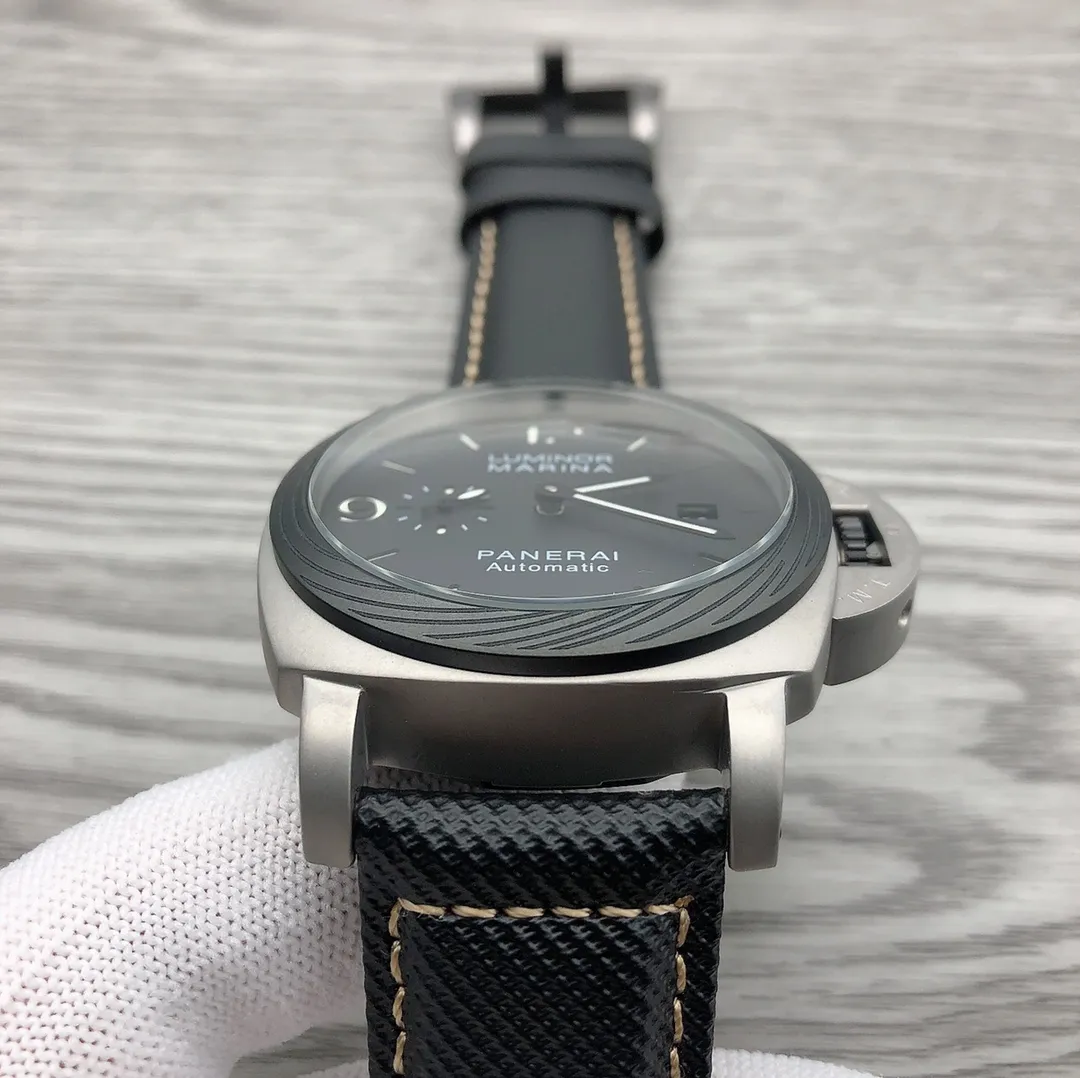 【High-end replica】💰1360! Panerai - PANERAI LUMINOR series PAM01662 🎮Type: Men's top watch Movement: Fully automatic mechanical movement Case: 316L stainless steel case 🎮Mirror: Mineral strengthened glass Belt: Imported genuine cowhide strap is extraordinary, showing the charm of men Size: diameter 44mm Thickness 16mm 🎮SJ carefully creates ultra-realistic photo shooting for you to give you a super-realistic photo experience